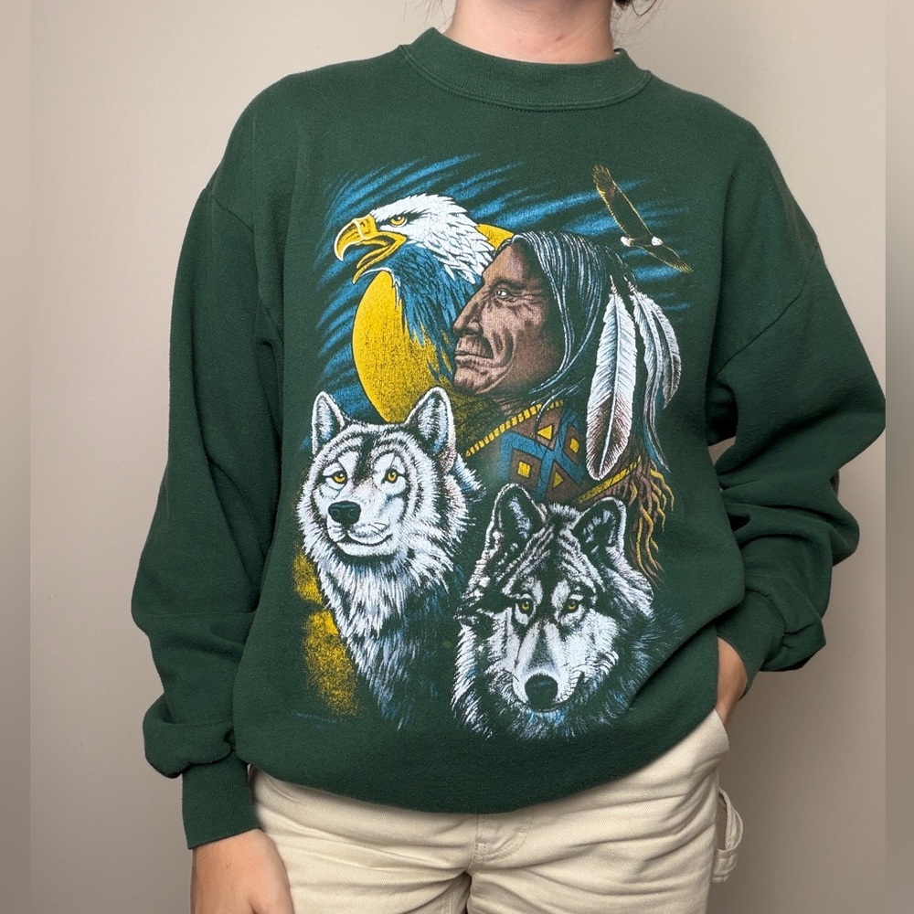 y2k 90s Native American wildlife crewneck southwestern - Jerzees fits size M/L
